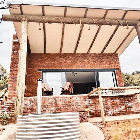 Rocky Road Mountain Lodge Pretoria-Noord Exteriör bild
