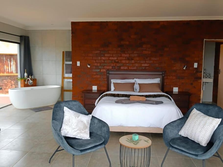 Rocky Road Mountain Lodge Pretoria-Noord Exteriör bild